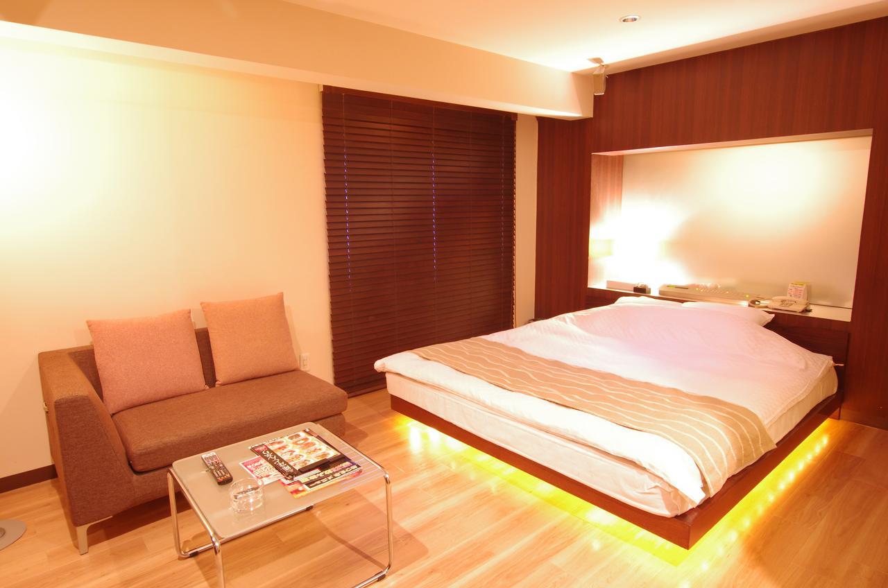 Blue Hotel Octa (Adults Only) Sapporo Esterno foto