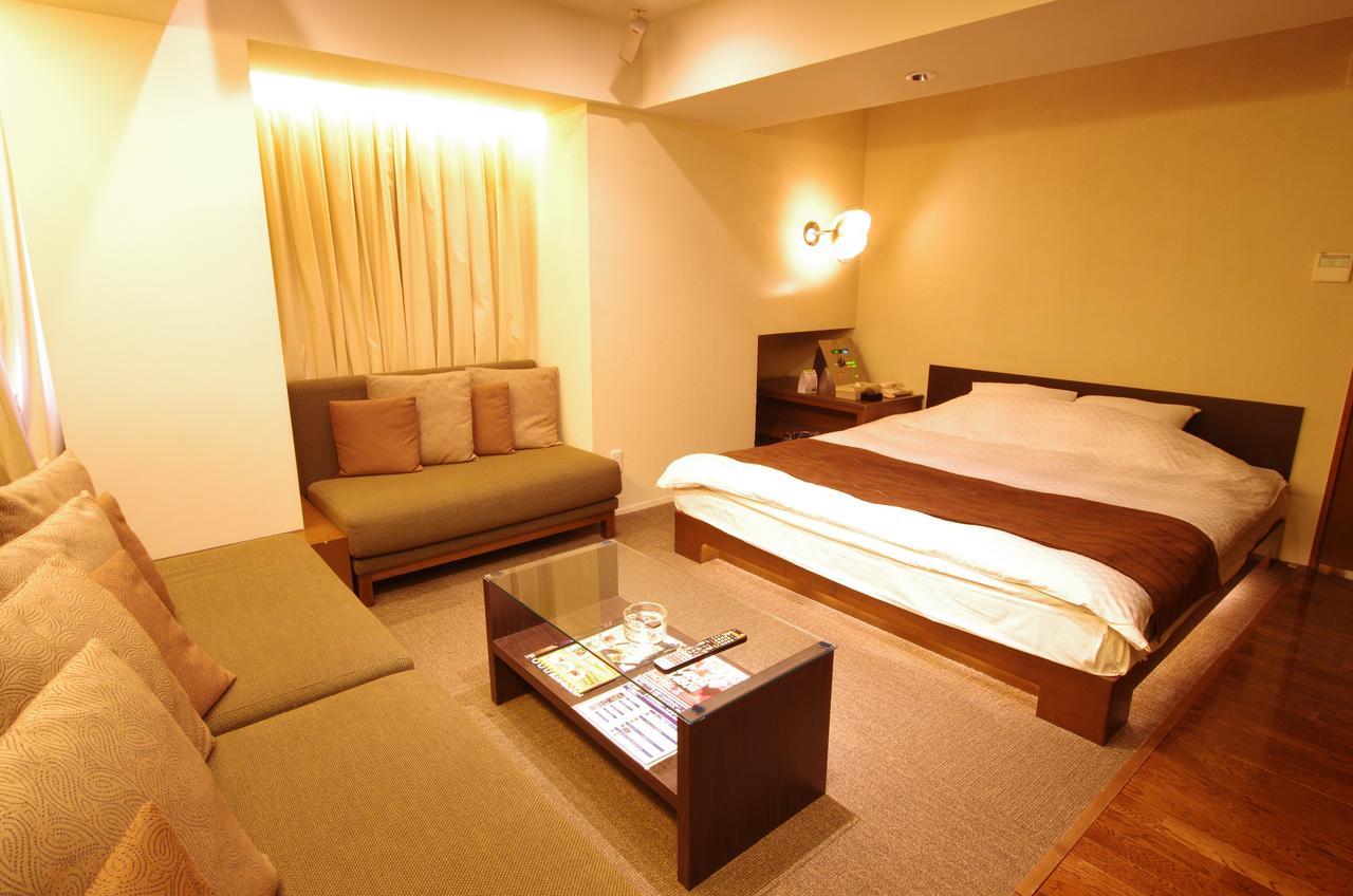 Blue Hotel Octa (Adults Only) Sapporo Esterno foto