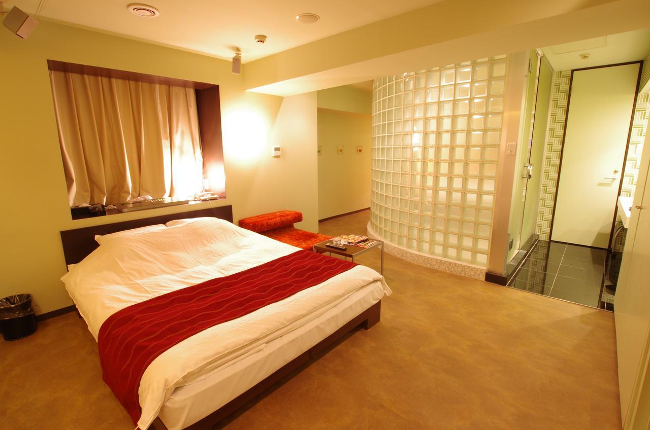 Blue Hotel Octa (Adults Only) Sapporo Esterno foto