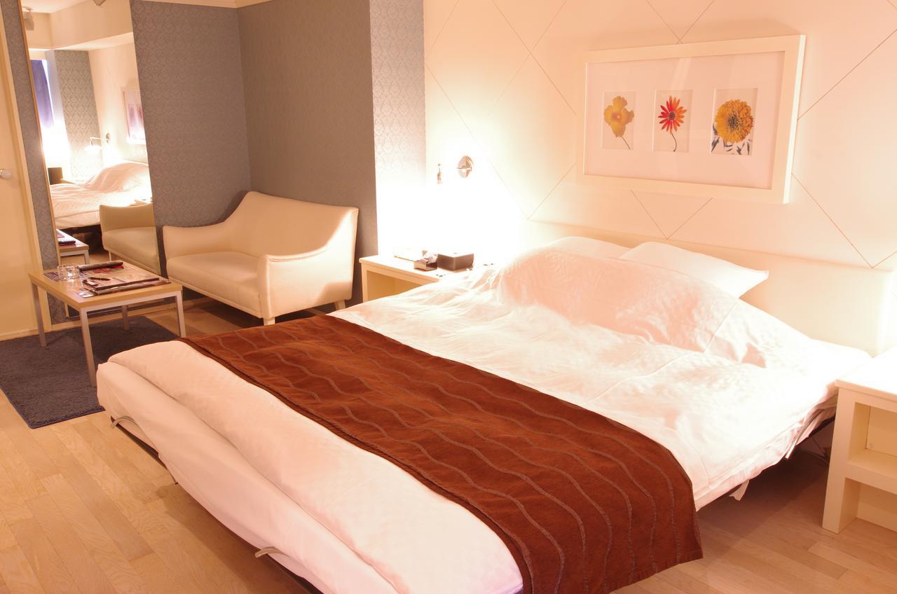 Blue Hotel Octa (Adults Only) Sapporo Esterno foto